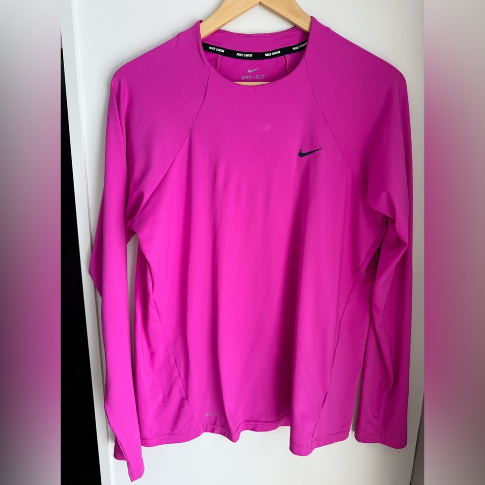 Nike Dri-Fit Women’s XL Pink Long Sleeve Swim Rash Guard Athletic Top